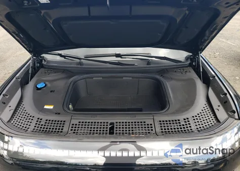 2026 Hyundai Ioniq 9 Sel z USA, uszkodzony, nr VIN 7YAMUFS38TY004666